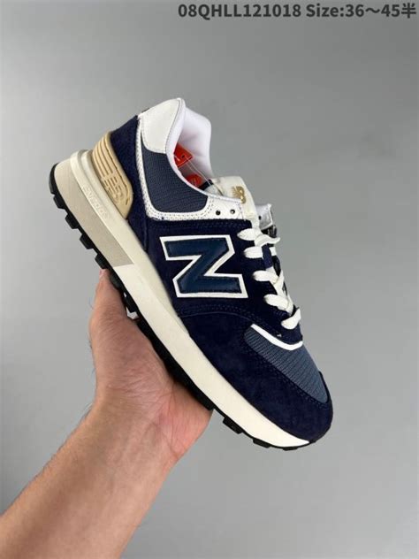 new balance free shipping.